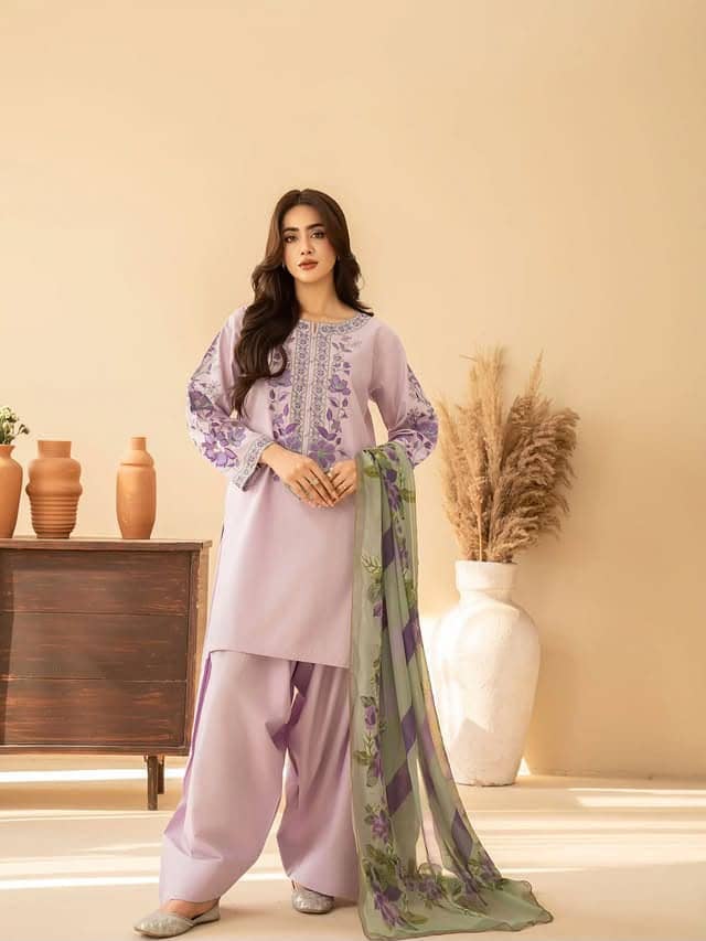 Lavender Bloom – Pastel Embroidered 3-Piece Suit with Printed Dupatta Buy Maira