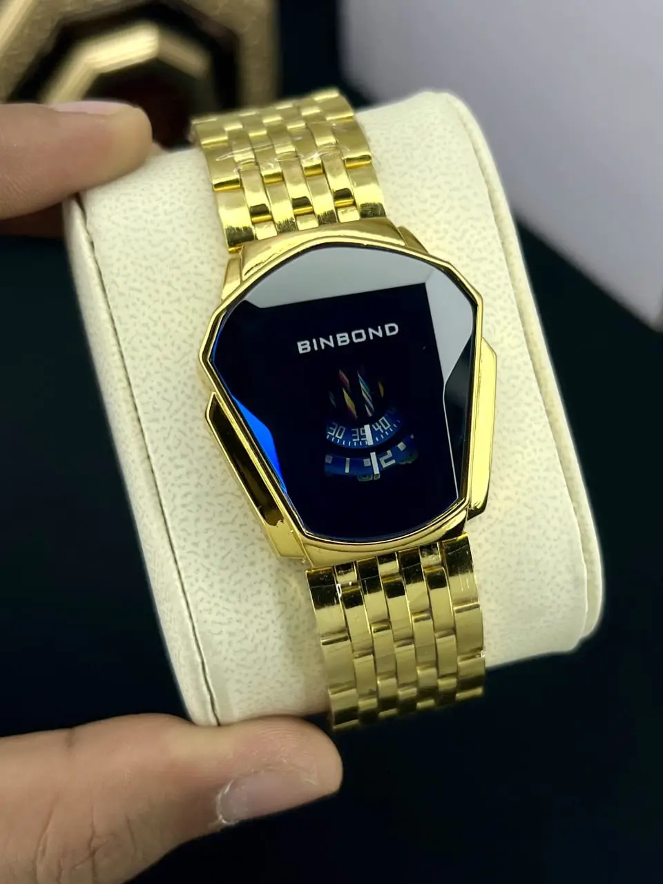 Women's Chic Everyday Design That Upgrades Any Outfit Watch 1